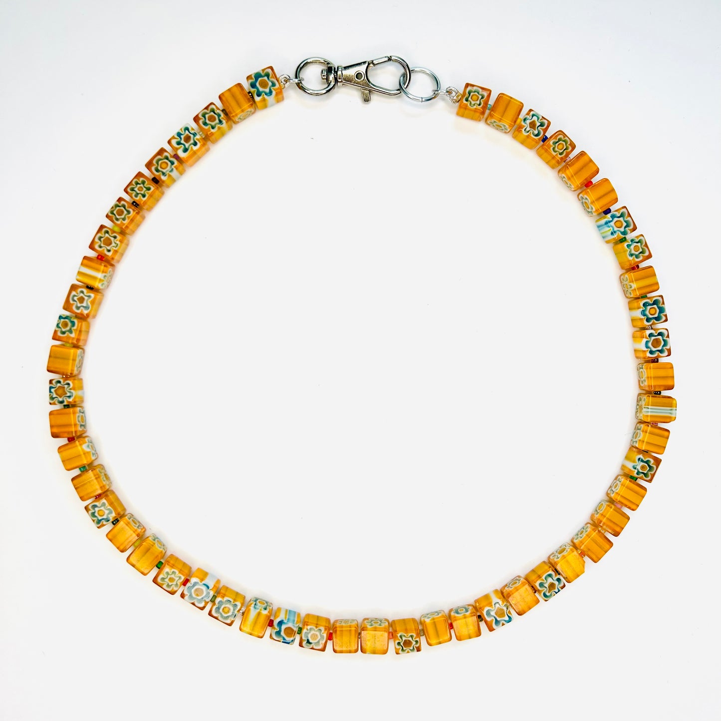villa necklace